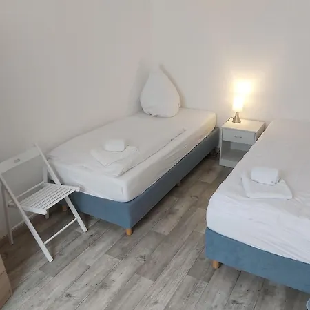 Prázdninový dům Schoenes In Koevenig Mit Terrasse, Garten Und Holzkohlegrill